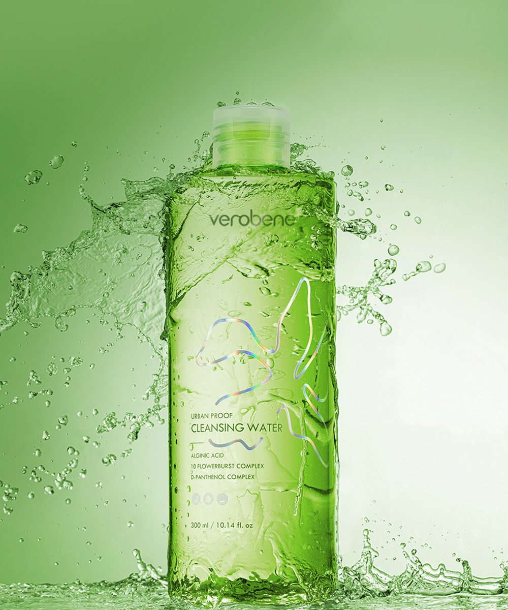Urban Proof Cleansing Water splash